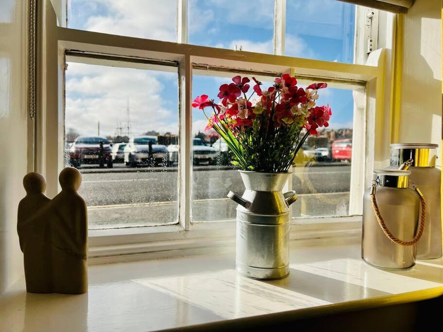 Swordfish Cottage **Next To The Harbour** Whitby Buitenkant foto